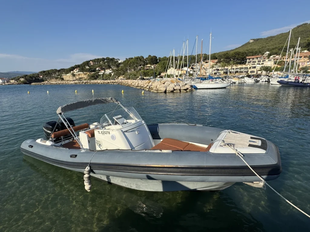 SEA HAWK 900