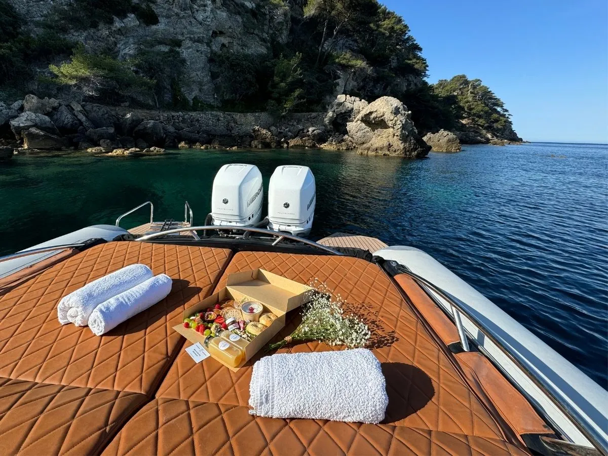 Brunch en mer ou apéro sunset au départ du port de la Madrague